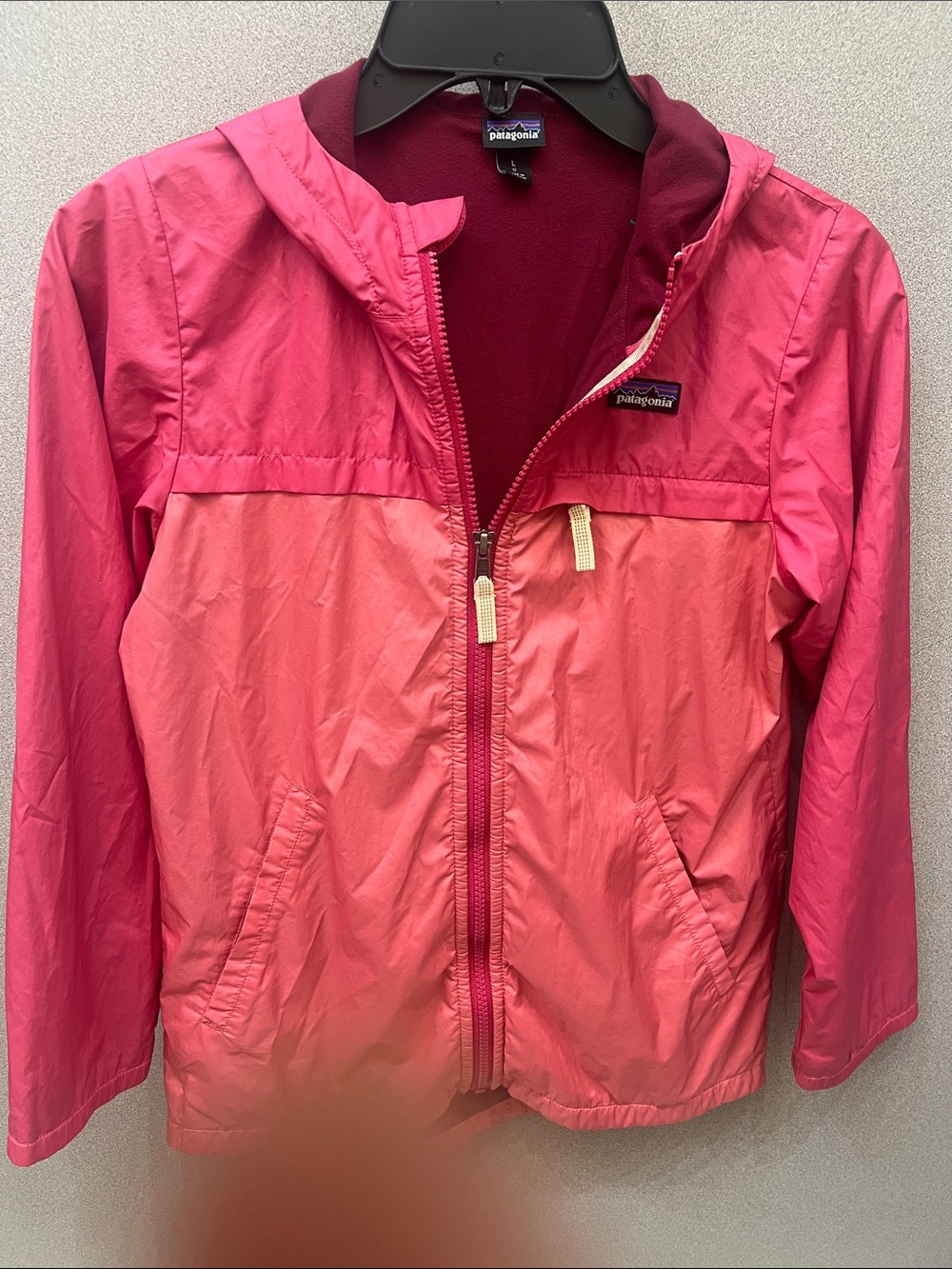 Patagonia Girls' Two-Tone Pink Hooded Rain Jacket L12 size